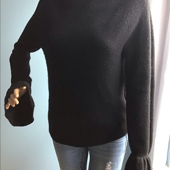 Stylish black warm and comfy! - Picture 4 of 6